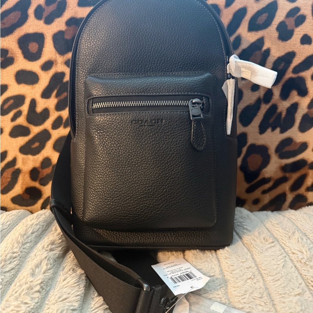 Coach West Pack Sling bag Backpack Black pebbled leather BNWT